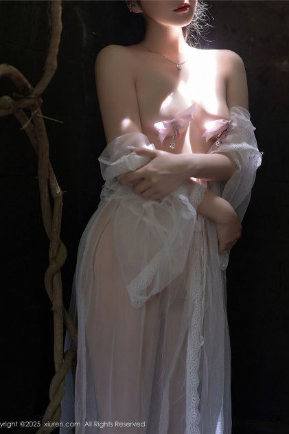 亚洲aV舒服丰满在线播放